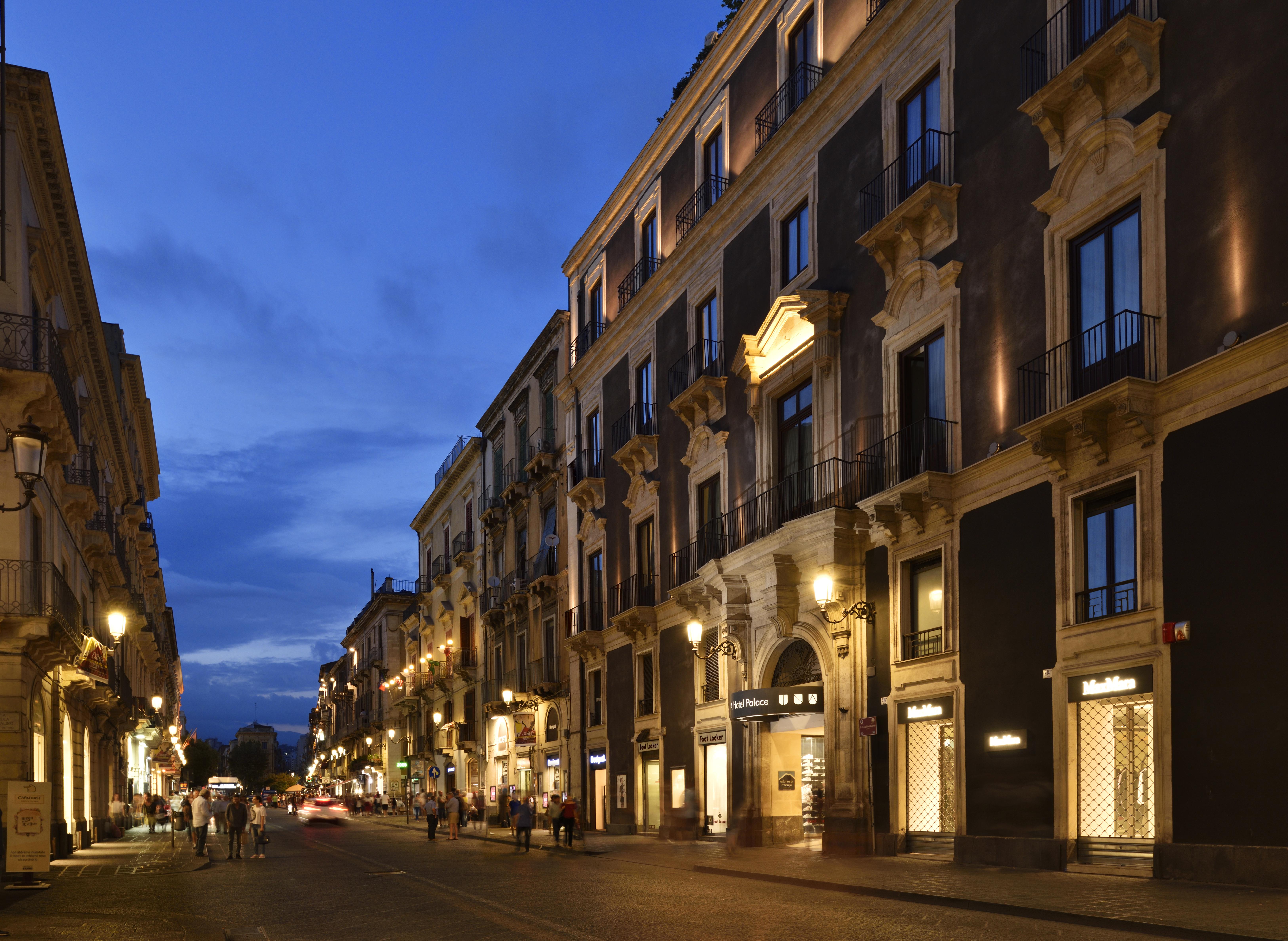 Palace Catania | Una Esperienze Luaran gambar